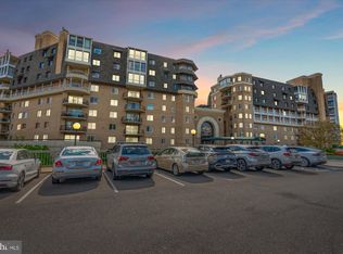 1250 S Washington St UNIT 124, Alexandria, VA