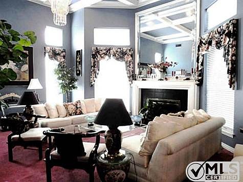 3rd image of 1205 Twin Oaks Ct