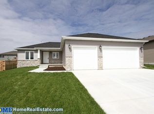 1317 N 97th St, Lincoln, NE 68505