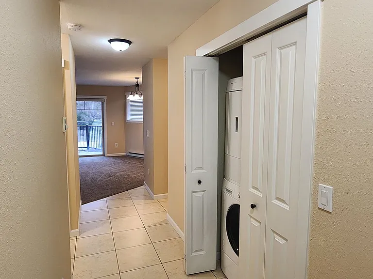 Westridge Apartments — Photo 13