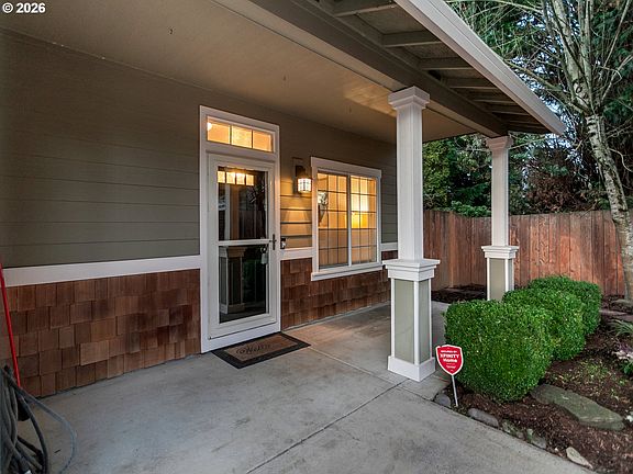 2nd image of 5205 NE Simpson St