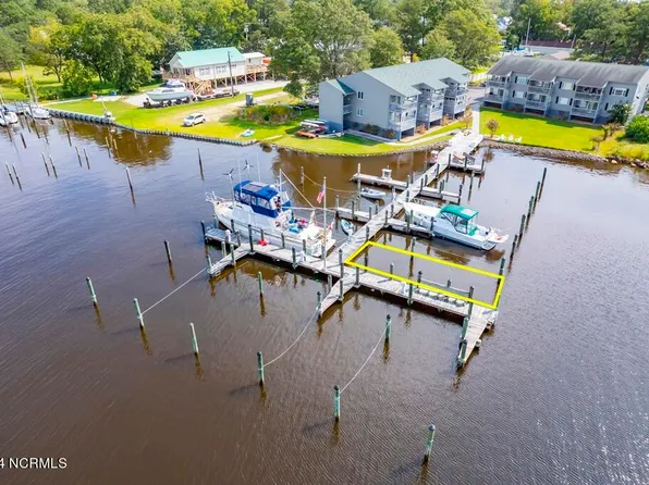 303 Midyette Street #A-2, Oriental, NC 28571