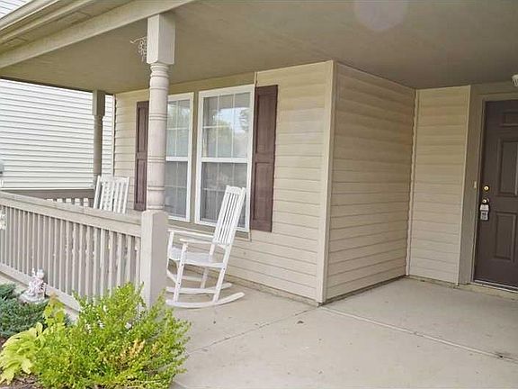 Porch. Large covered front porch! Nice for sitting for a neighborly chat or weather watching.