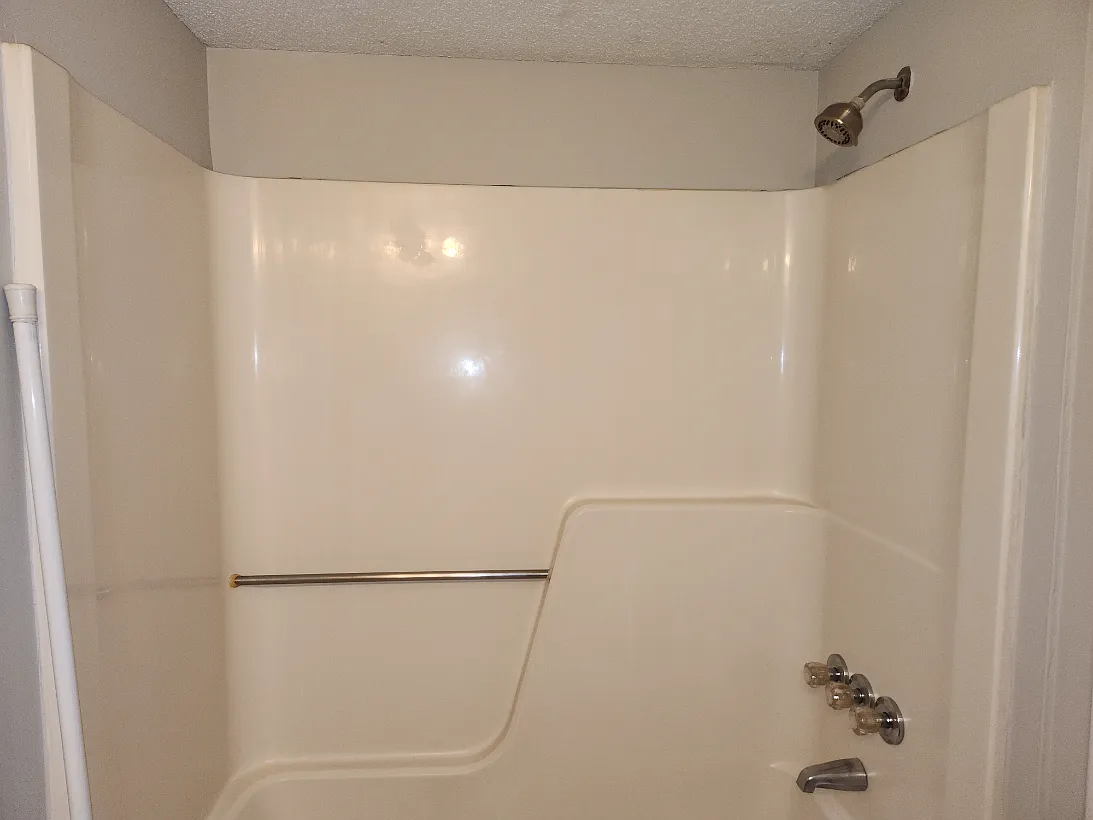 2 bed, 1.0 bath, $795 — Photo 4