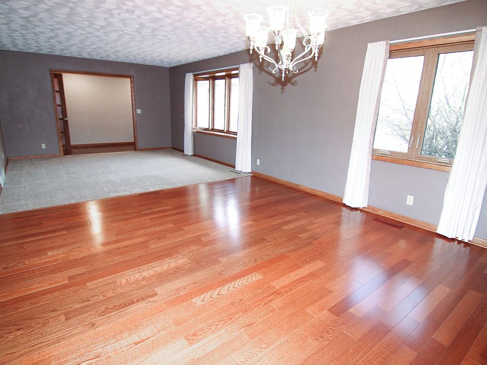 7014 Holdorf Dr, Blue Grass, IA 52726 Zillow