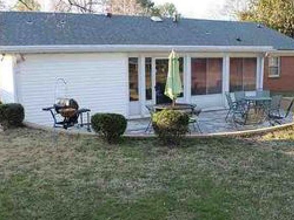 2nd image of 88 Sunnyside Dr