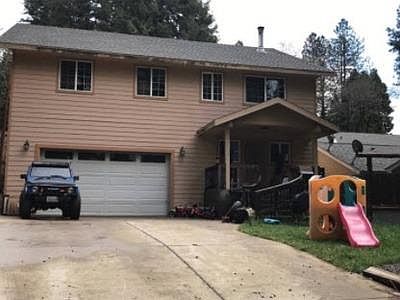 2nd image of 17110 Oak St
