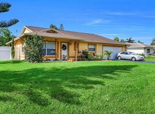 132 Kirtland Dr, Naples, FL 34110
