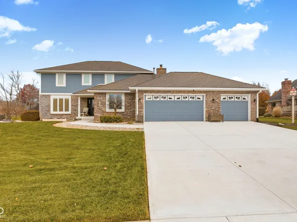 2275 Willow Lake Dr, Greenwood, IN 46143