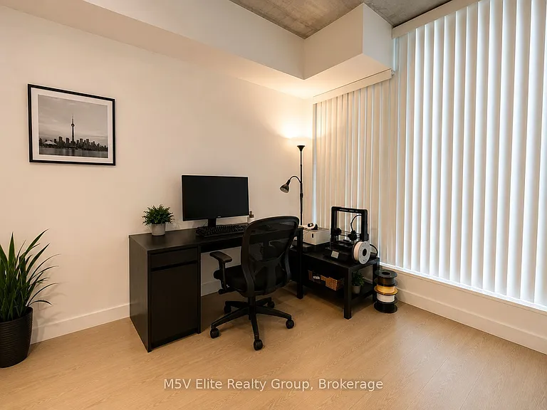 111 Bathurst St #426 — Photo 3