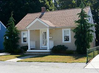 9 Irons Ave, Johnston, RI 02919