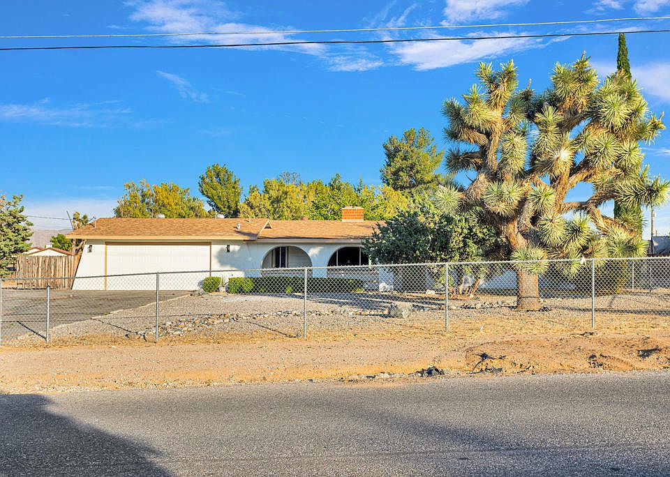 1st image of 17801 Sultana St