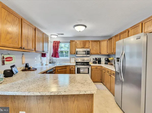 6507 Elk Ct, Waldorf, MD 20603