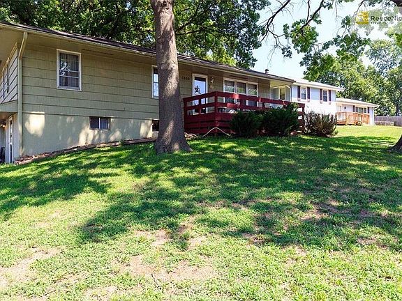 Front porch/deck for coffee