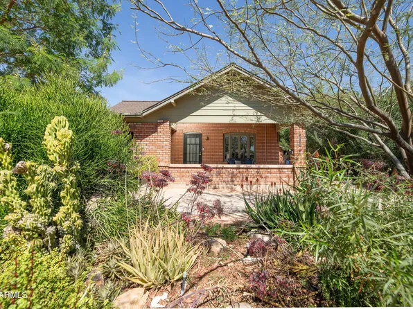 1636 E PINCHOT Avenue, Phoenix, AZ 85016