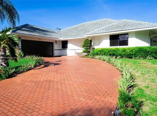 3950 NW 73rd Ave, Lauderhill, FL 33319