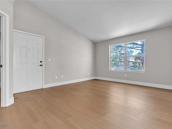 2nd image of 1150 N Buffalo Dr APT 2025