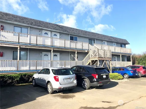 865 Cuddy Court NW #106A, Ocean Shores, WA 98569