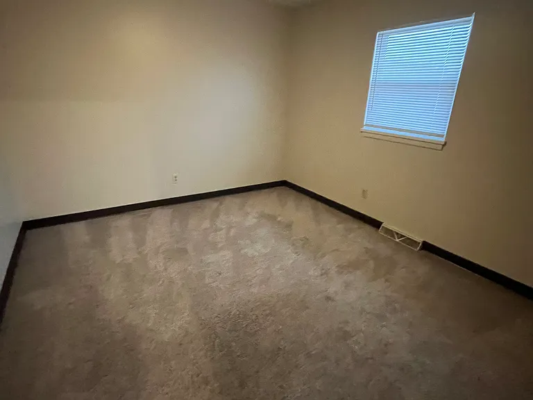 3900 Esther Ln #22 — Photo 5