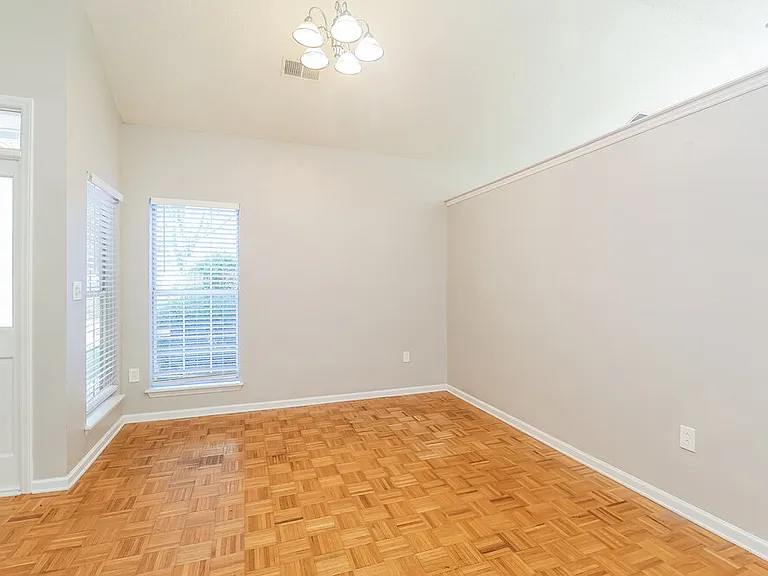 11910 Harris Ridge Dr — Photo 6