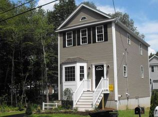 33 Overlook Rd, Holbrook, MA 02343
