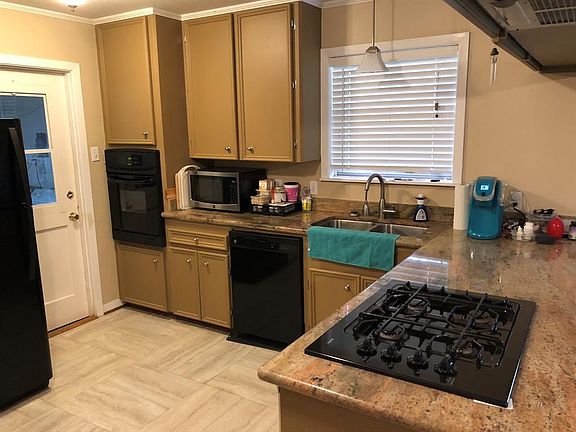 5th image of 4506 Kingfisher Dr