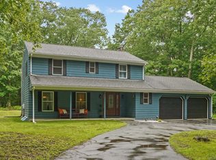 142 Sunset Dr, Killingly, CT 06239