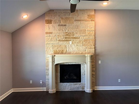 5th image of 8815 W Longview Pkwy
