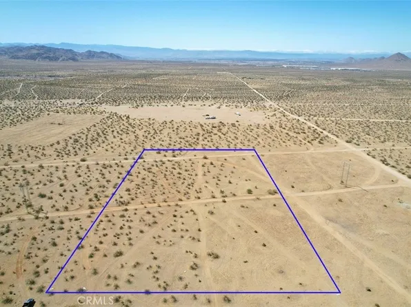 52 Rubicon St, Apple Valley, CA 92307