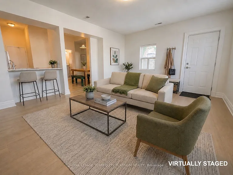 11 Beaconsfield Ave — Photo 1