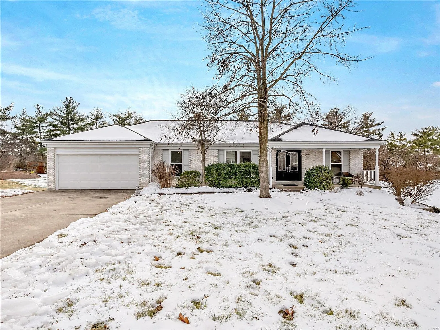 444 Royal Village Dr photo 1