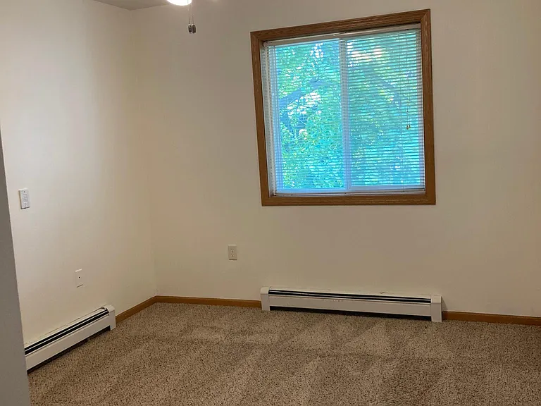Walnut Grove Apartments — Photo 8