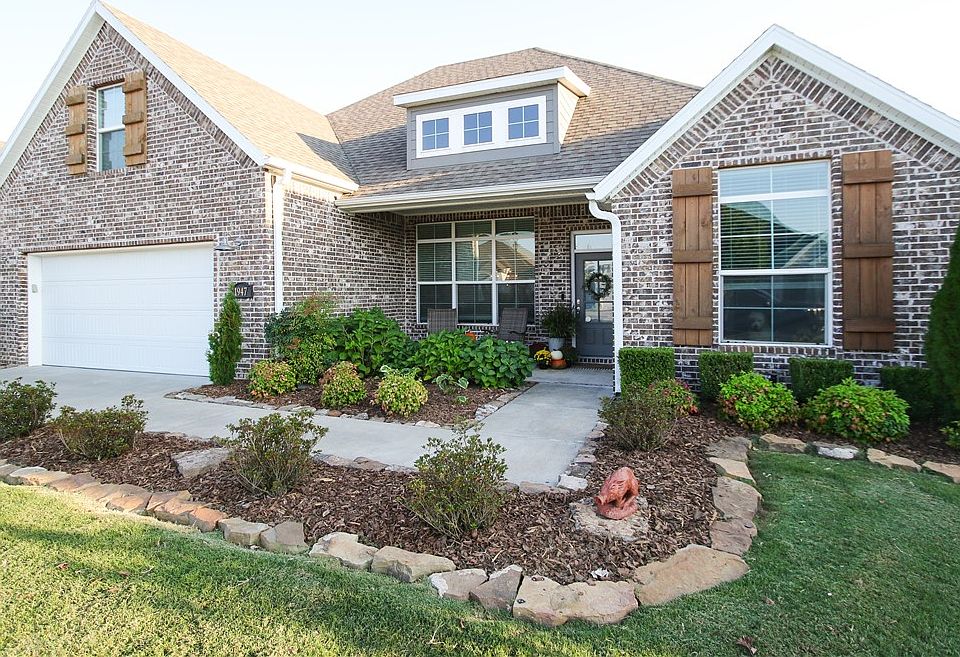 1st image of 1947 S River Meadows Dr