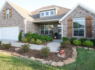 1947 S River Meadows Dr, Fayetteville, AR 72701