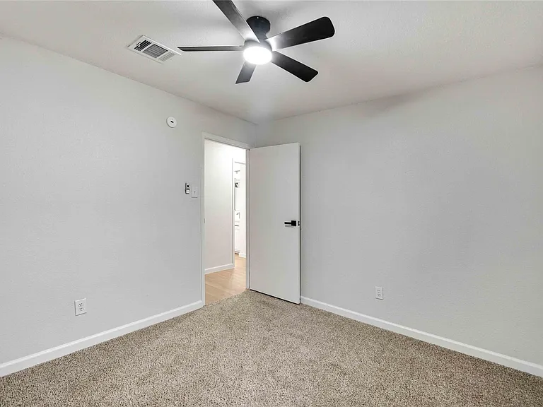 12703 Redfern Dr — Photo 20