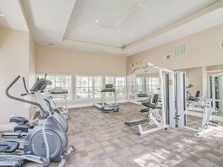 Saddle Ridge — Photo 4