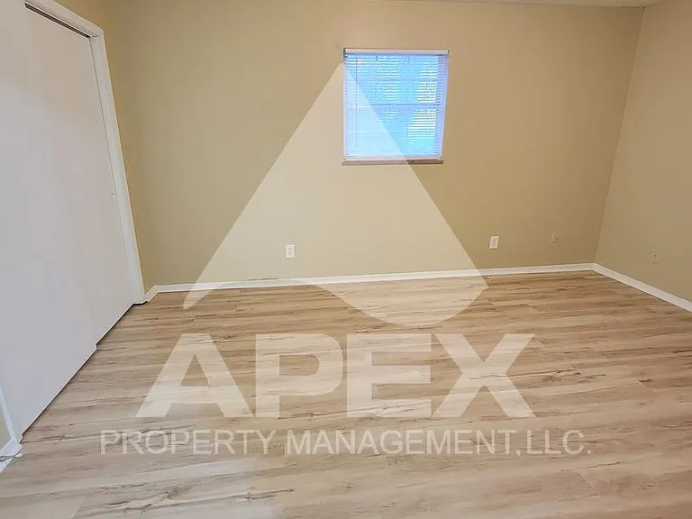 Kendle Wood Apartments — Photo 7