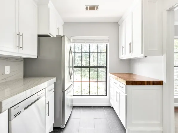 1304 Highland Bluff Dr, Atlanta, GA 30339