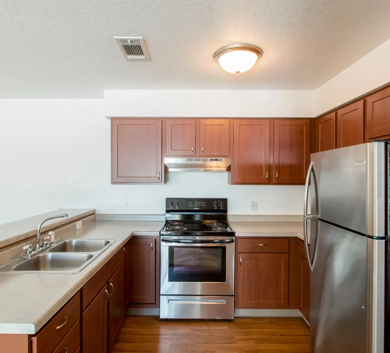 Jackson Farm Apartments — Photo 3