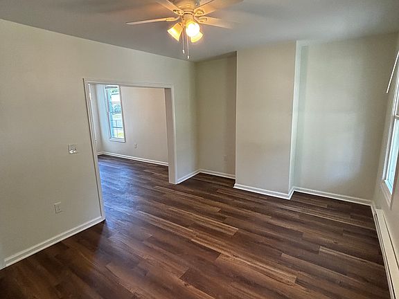 2nd image of 517 Aiken Ave #523