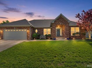 928 Saint Nicholas Dr, O Fallon, IL 62269