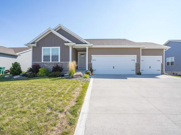 205 NE Madison Ave, Elkhart, IA 50073