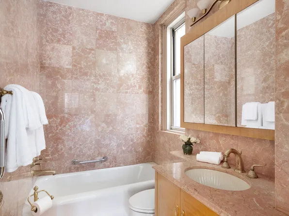 262 Central Park West image 5 of 14