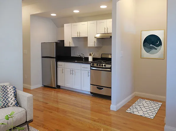 100 Willow St #1, Cambridge, MA 02141