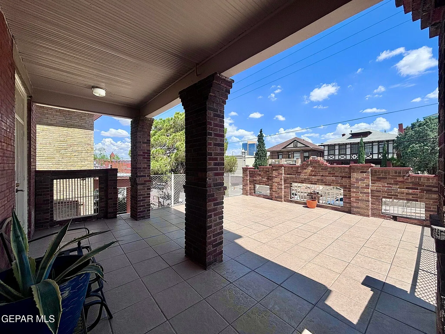 4 bed, 3.0 bath, 3517 sqft, $3,495 — Photo 3