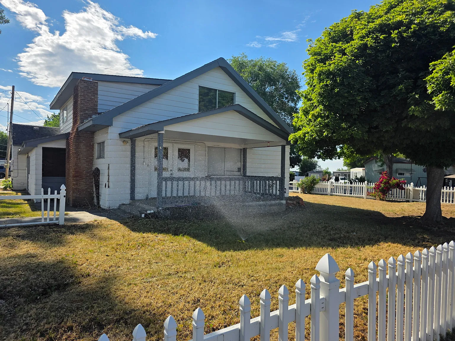 4 bed, $2,000 — Photo 1
