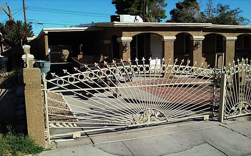 1st image of 4258 Cloverdale Ave