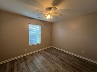 9017 Whispering Pines Blvd, Statesboro, GA 30458