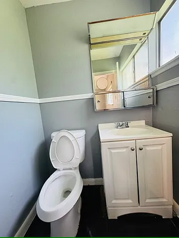 5143 Village Way — Photo 3