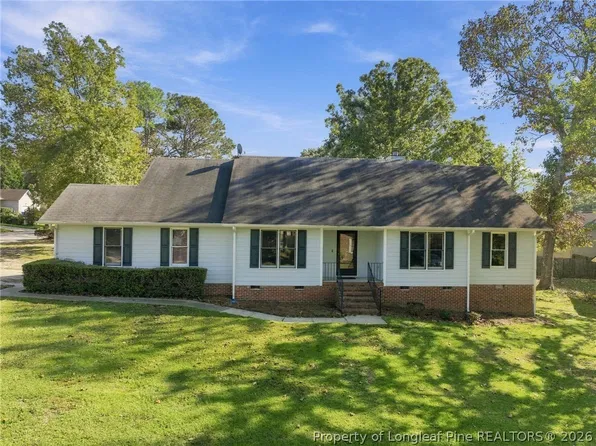 7495 Elkhorn Dr, Fayetteville, NC 28314